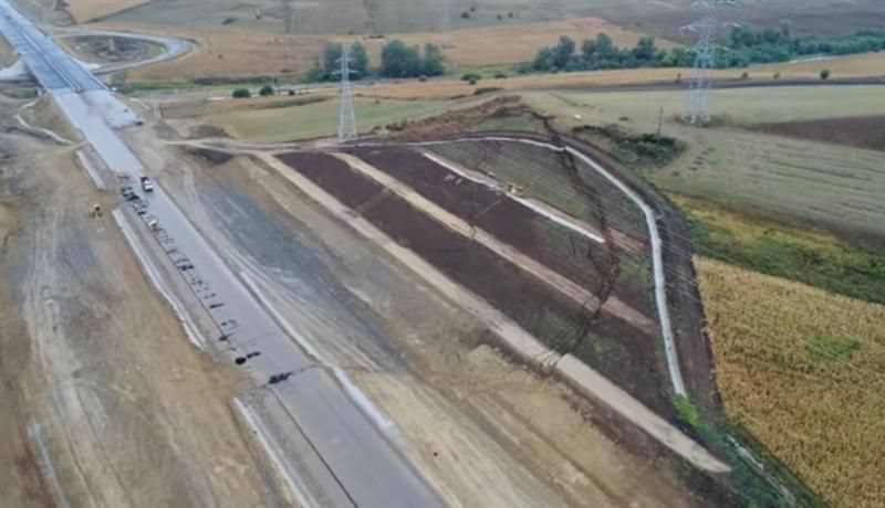 Autostrada Sebeș- Turda surpată înainte de deschidere. CNAIR știa de probleme