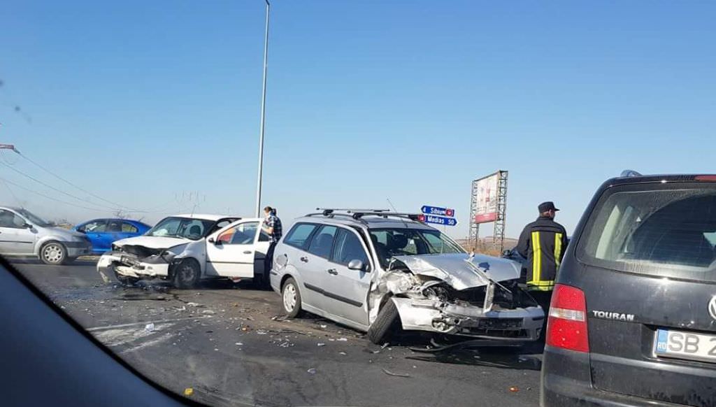 update foto - o persoană rănită într-un accident la ieșirea din sibiu spre mediaș