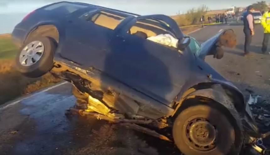 video foto – accident cu cinci morți pe dn2e. patru copii copii răniți, iar unul a decedat la spital