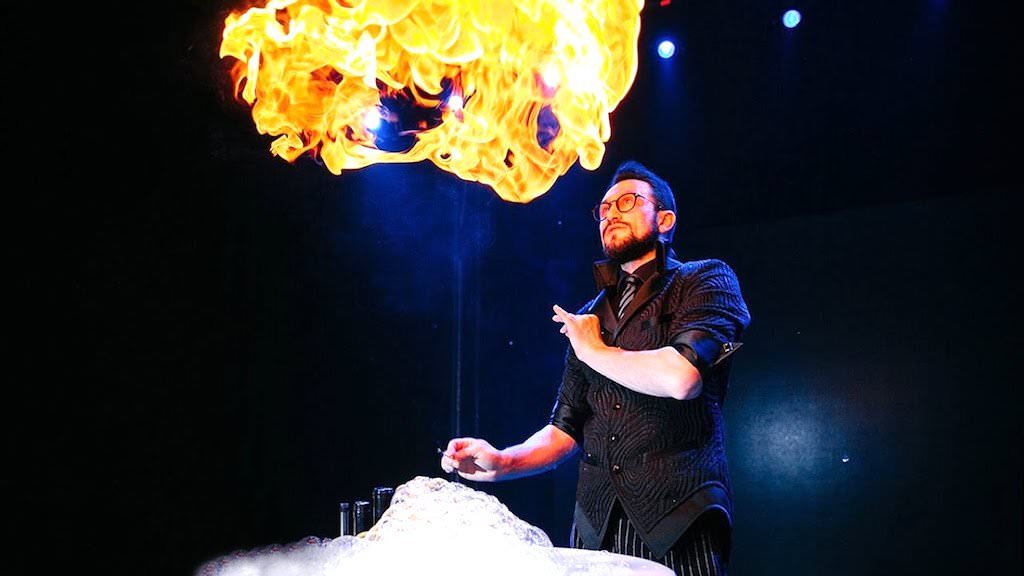 spectacole și ateliere de magie, teatru de umbre și clovnerie la sibiu magic show