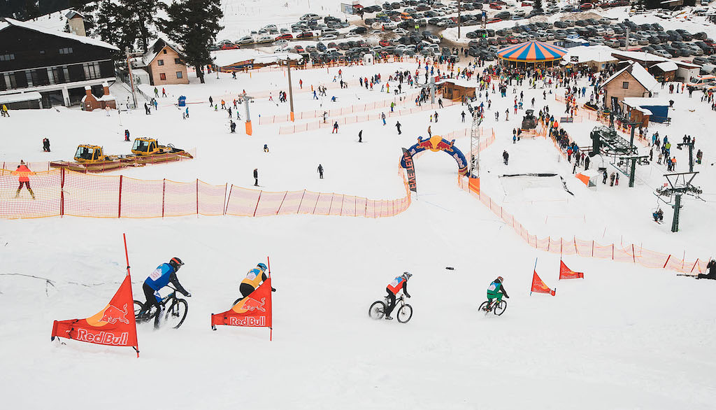 de ziua națională se deschide un nou sezon de ski la arena platoș. sunt multe noutăți