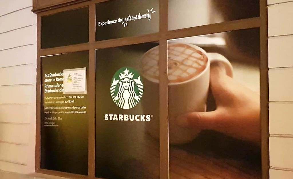 lucrările de la cafeneaua starbucks din piața mare ’’urecheate’’ de municipalitate