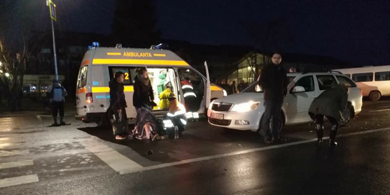 update video foto trei minori loviți pe trecerea de pietoni la tălmaciu. au ajuns la spital