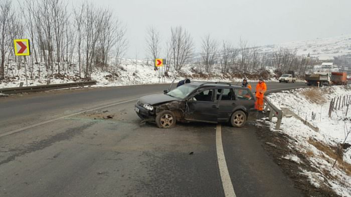 UPDATE FOTO Accident cu patru victime la Ruși. Două mașini implicate