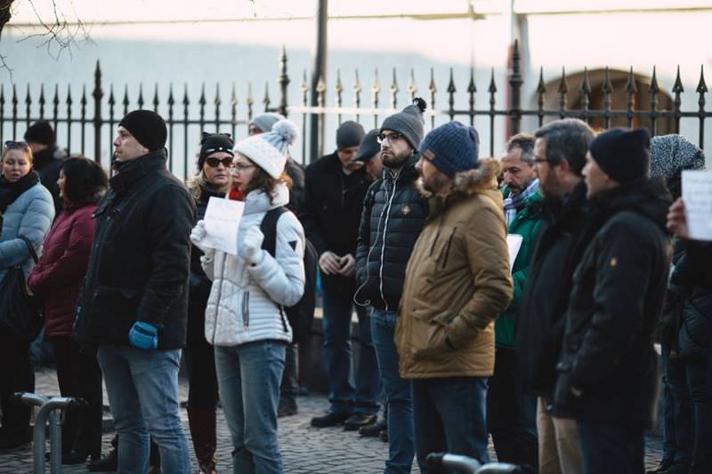 video - flashmob #20 la sibiu. cu mesaje pentru politicieni