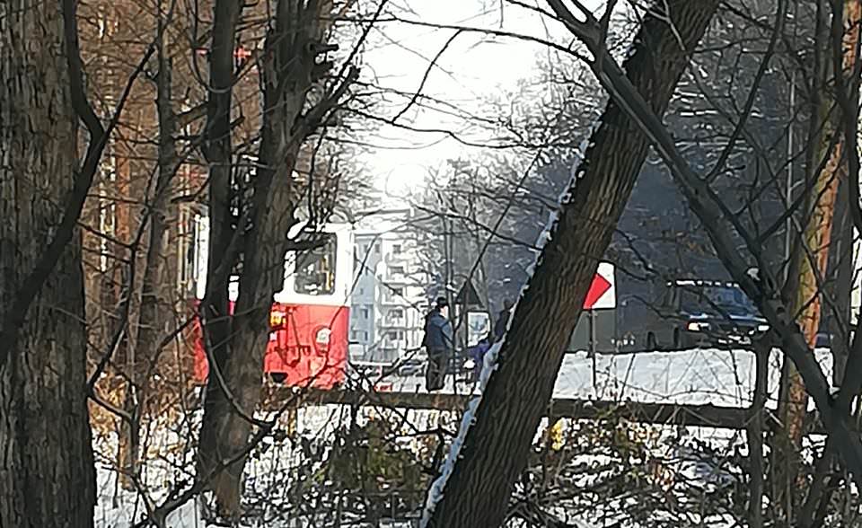 foto după ce a deraiat, tramvaiul sibiu - rășinari s-a stricat din nou la câteva zile distanță