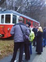foto video - tramvaiul circulă din nou între sibiu și rășinari. prima cursă, cu peripeții