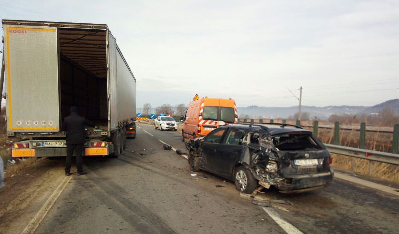 video foto accident în lanț pe dn14. trafic blocat total