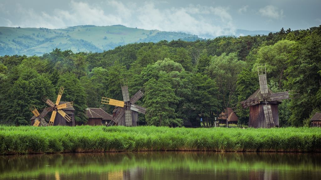 muzeul în aer liber din dumbrava sibiului deschide sezonul estival cu vacanța de 1 mai