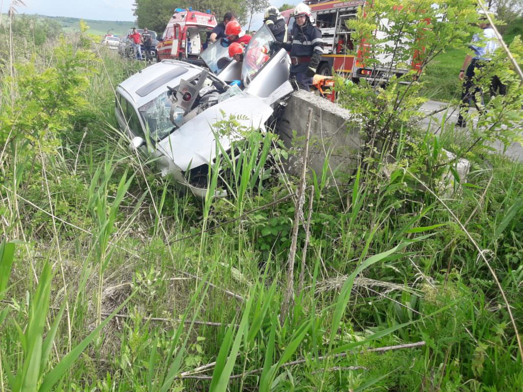 foto accident grav pe drumul sibiu - agnita. un bărbat a murit