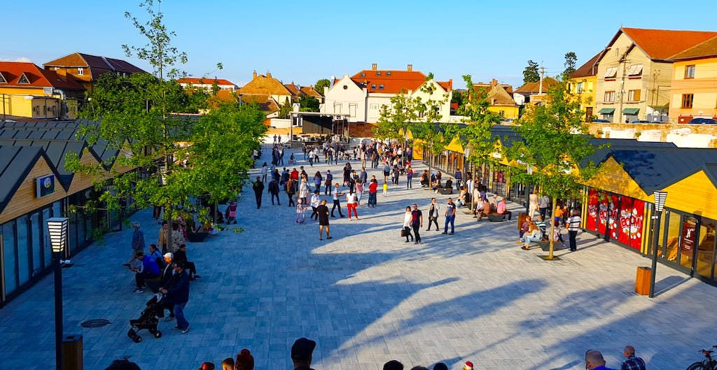 foto s-a deschis habermann markt. arată bine, dar sunt puține magazine