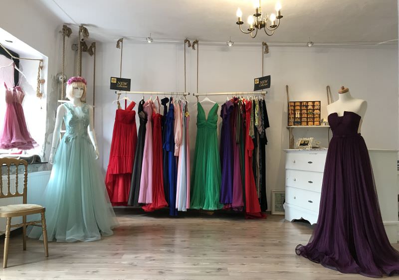 boutique-ul cu cele mai frumoase rochii din sibiu - povestea curly e ’’croită’’ cu pasiune