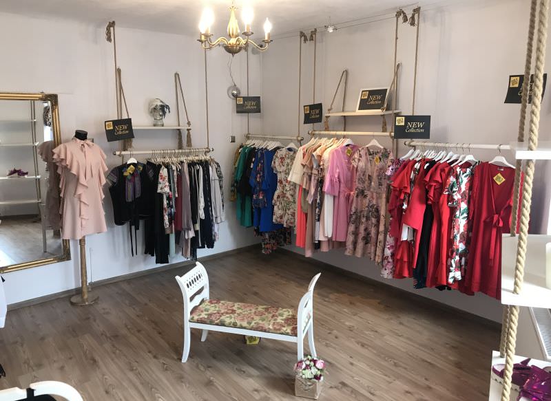 boutique-ul cu cele mai frumoase rochii din sibiu - povestea curly e ’’croită’’ cu pasiune