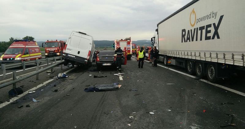 VIDEO FOTO Patru morți într-un accident groaznic pe A1, Deva - Sibiu