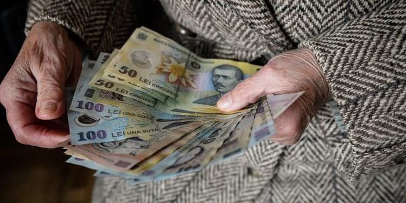 bătrână din mediaș jefuită de 9.000 de lei