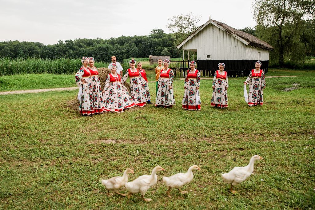 începe astra multicultural – se gătesc ciorbă de zdrențișoare, crap cu varză și multe alte bunătăți