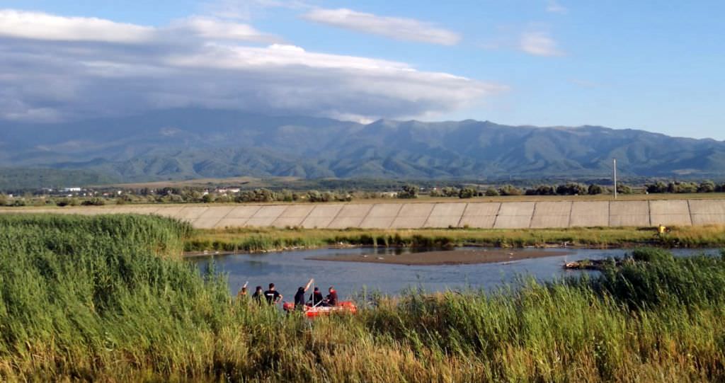 update video foto – copil mort înecat în olt. un altul a fost salvat în ultima clipă