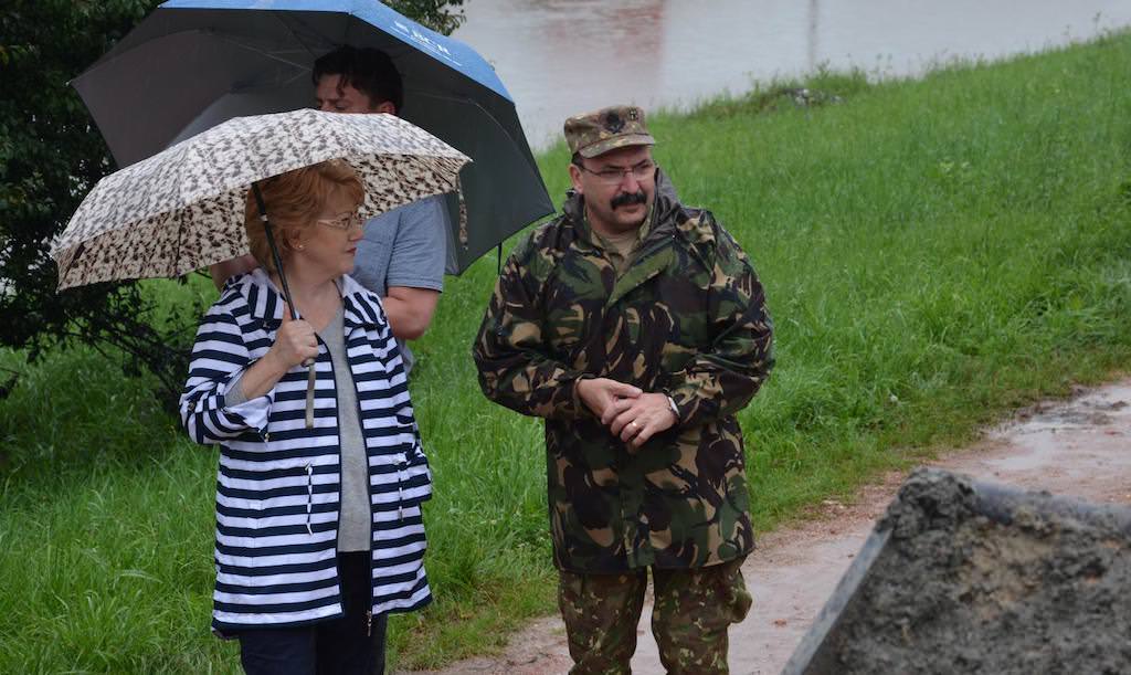 video foto - inundațiile din municipiul sibiu - primarul fodor a evaluat situația. cibinul la cote alarmante