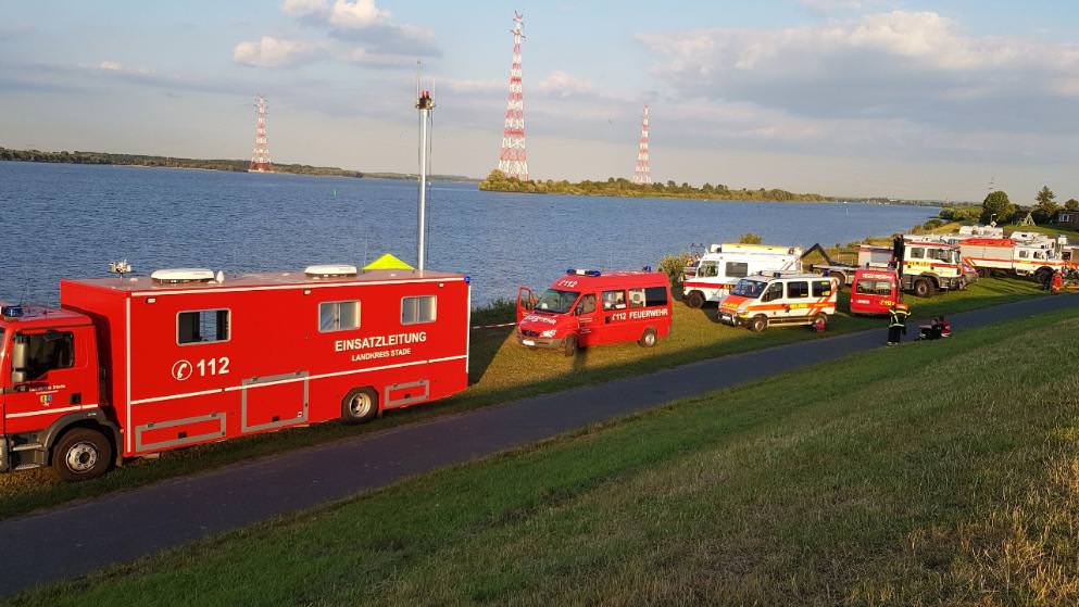 UPDATE FOTO: Doi sibieni s-au înecat în fluviul Elba, la Hamburg - Erau în ziua lor liberă de la cules de fructe