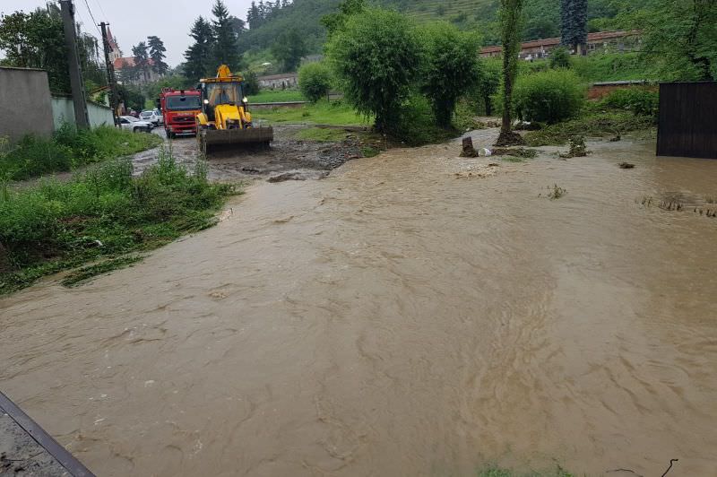 video foto inundațiile fac prăpăd la ocna sibiului, apoldu de sus și de jos. probleme și la păltiniș