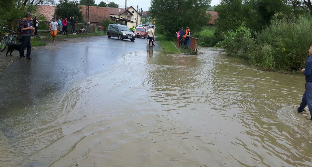 UPDATE FOTO VIDEO Inundații în mai multe localități din județul Sibiu