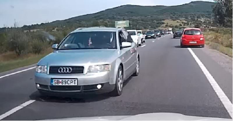 video - foto nebun în trafic pe dn1 între veștem și avrig. priviți cu atenție imaginile!