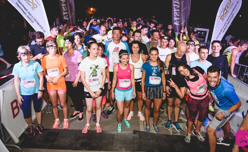 Număr record de participanţi la Night Cross Challenge: 700 de oameni au alergat la crosul nocturn