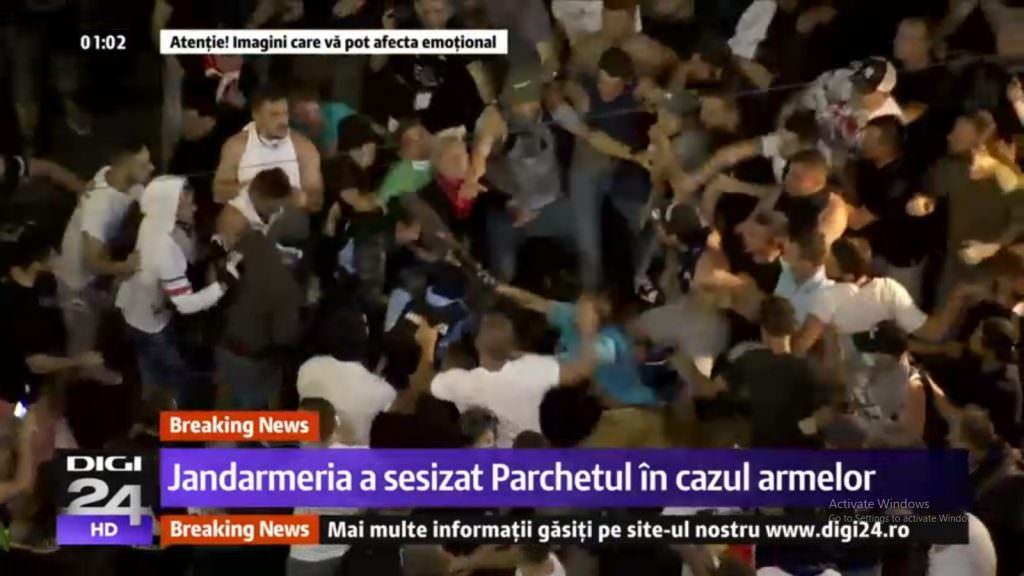 Stare de alertă la Interne: Două arme furate de la doi jandarmi bătuți