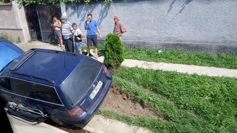 foto video accident în axente sever. patru răniți