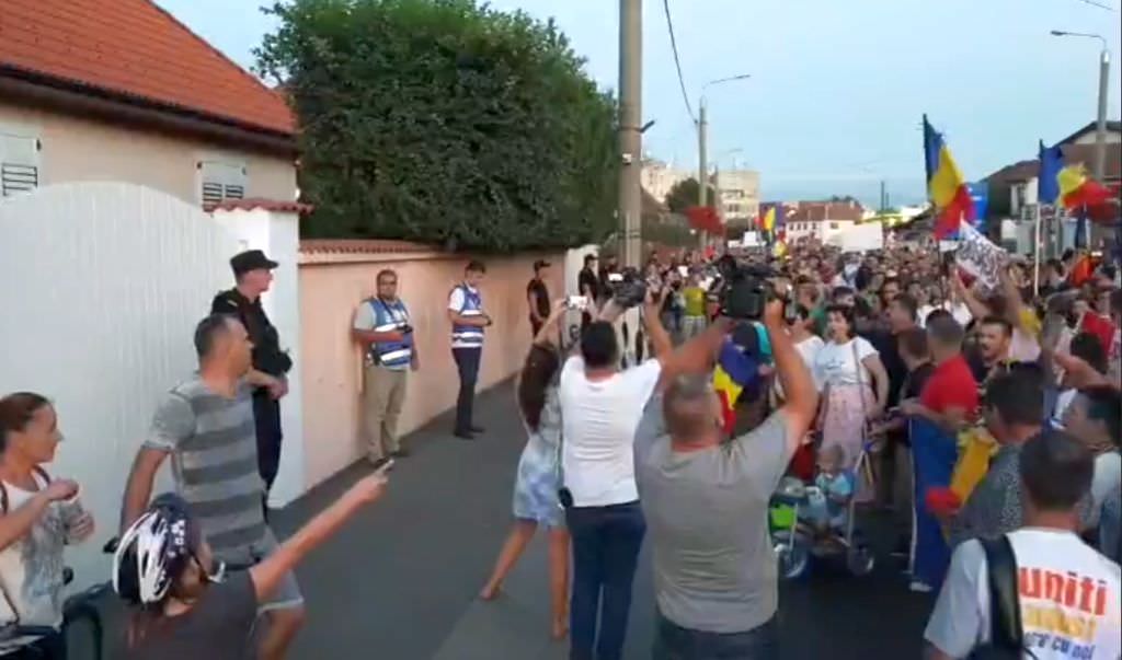 VIDEO A treia zi consecutivă de proteste - Sibienii sunt din nou în stradă