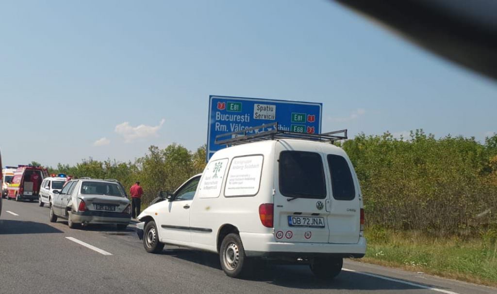 foto - video accident în hula bradului. două persoane rănite