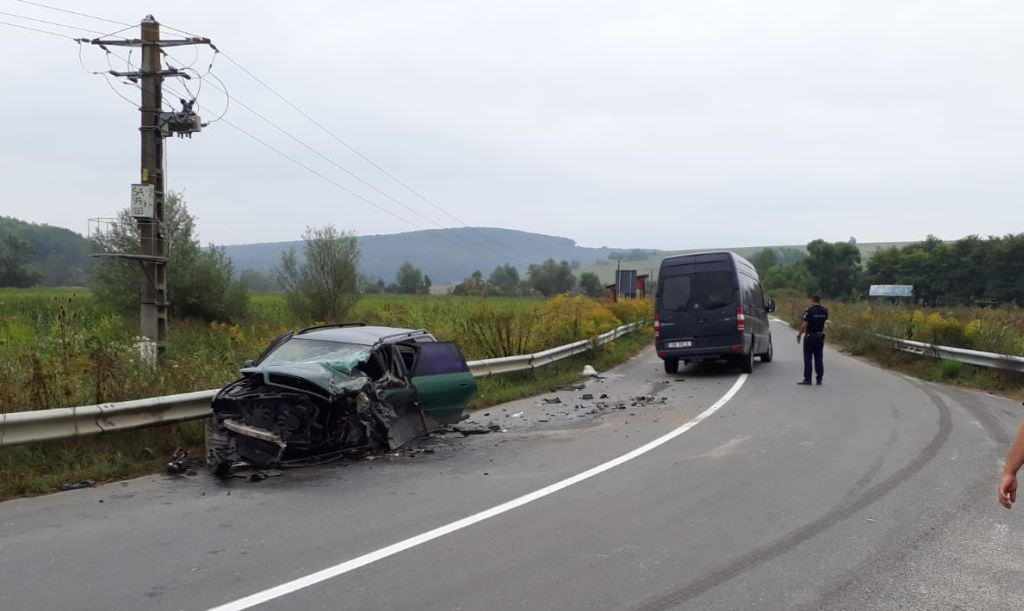 FOTO – Tamponare gravă între Agnita și Sibiu la Vecerd