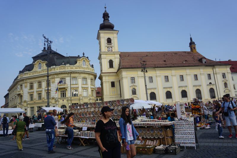 Peste 100 de olari din cele mai renumite centre de olărit din țară vin la Sibiu