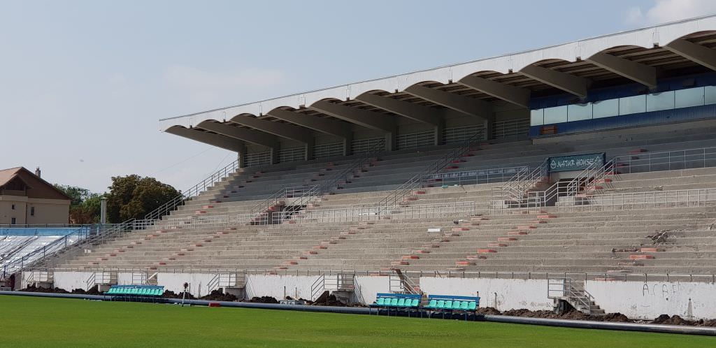 video - tunurile pe constructorul de la stadionul municipal: se prevalează de tot felul de aspecte