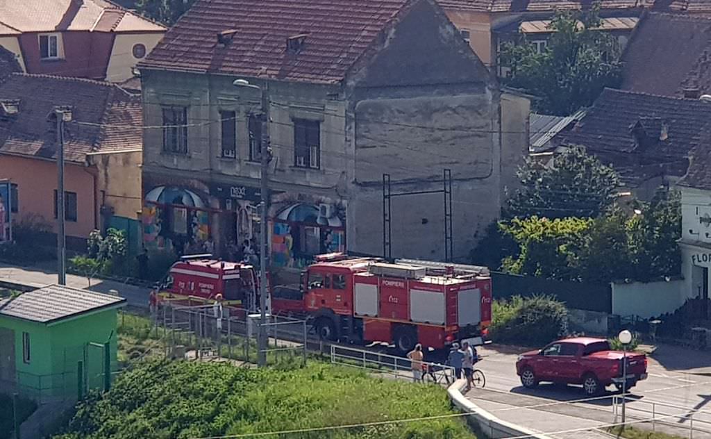 update video foto – bărbat găsit în apă la piața cibin în sibiu. a fost resuscitat de medici