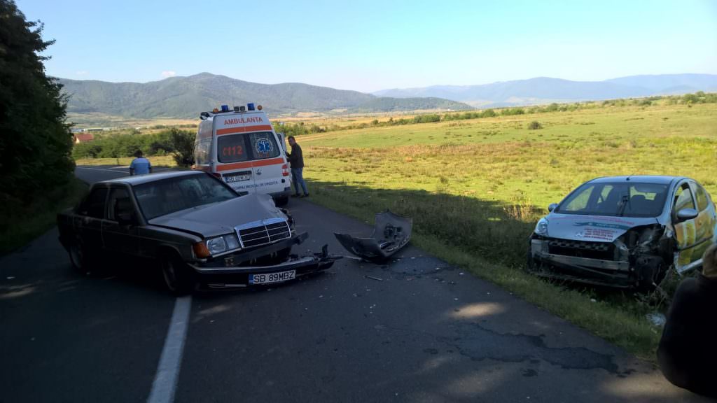 foto - accident grav pe drumul dintre sibiu și poplaca