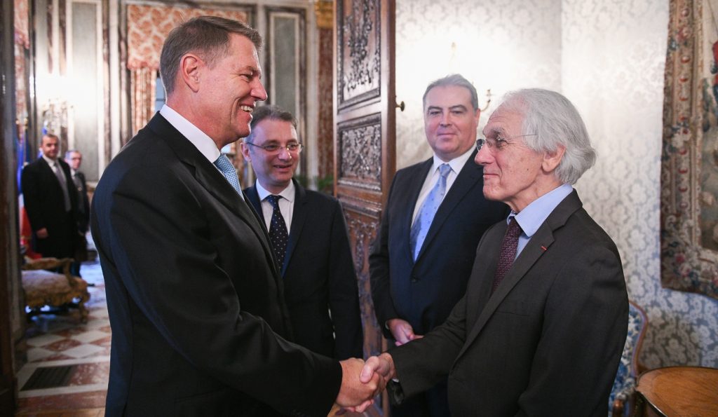 gluma lui iohannis cu fizicianul gérard mourou - laureat nobel în 2018