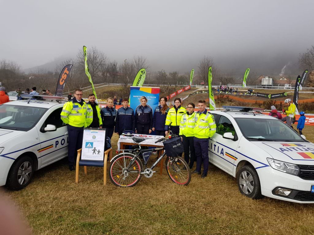 foto polițiștii sibieni, la campionatul național de cyclocross