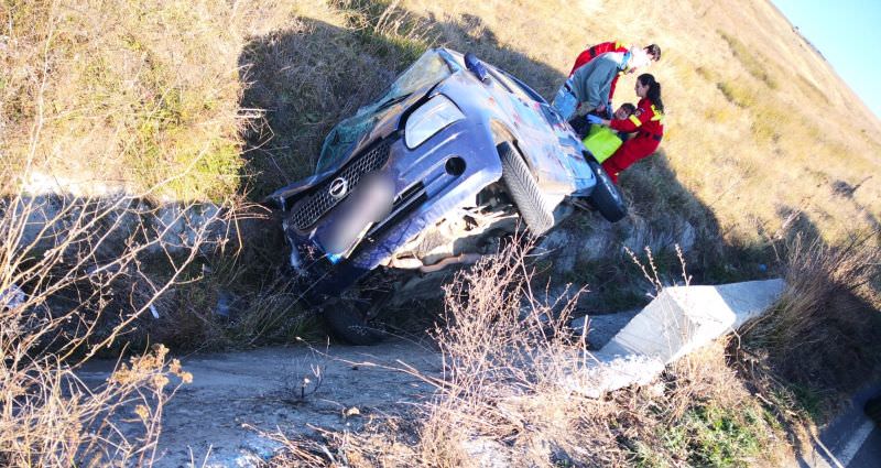 foto - accident grav la cornățel produs din cauza telefonului mobil