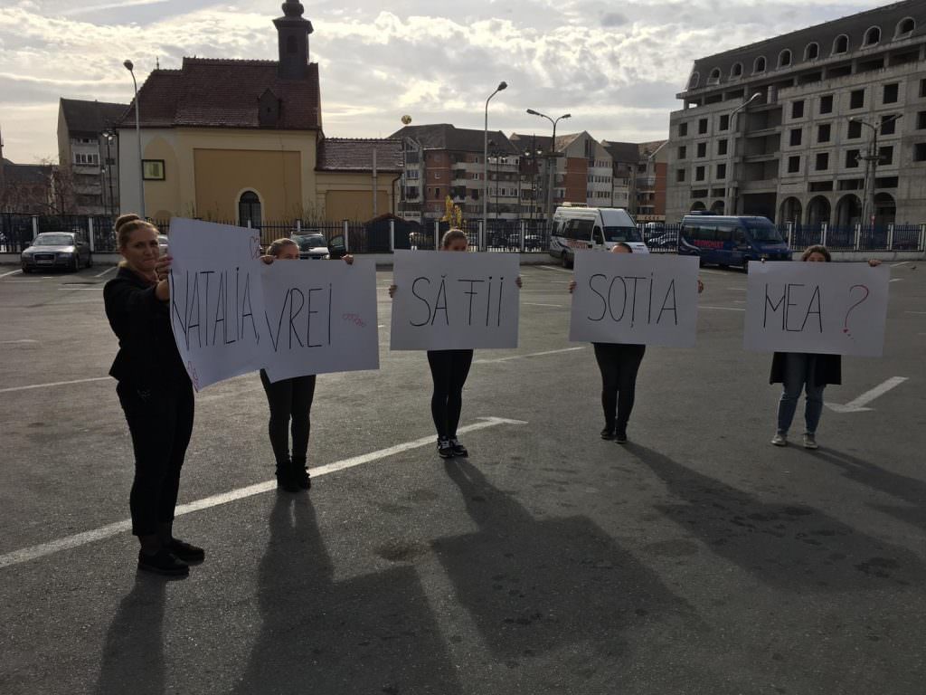 cerere în căsătorie cu bucluc și final fericit. natalia a spus da.