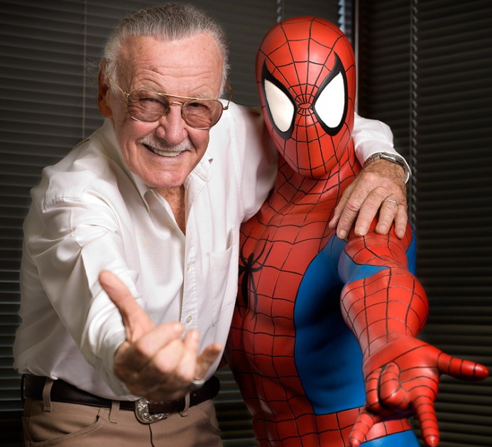 a murit stan lee - părintele lui spiderman. părinții emigraseră din românia