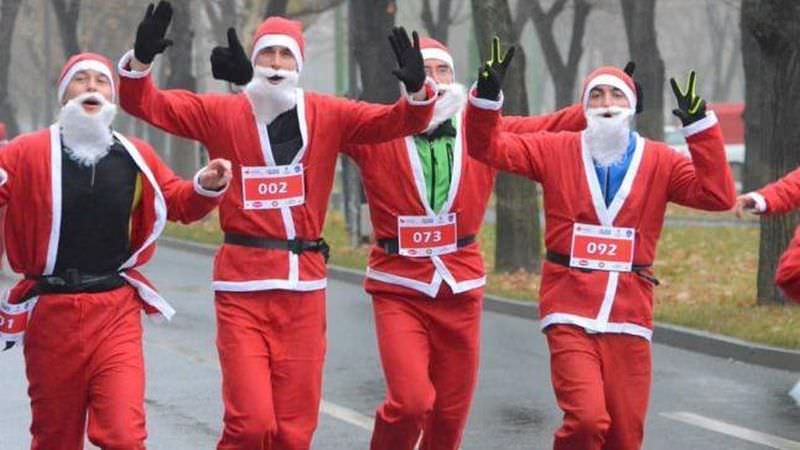 idee haioasă la sibiu - cursă cu moș crăciuni în scop caritabil