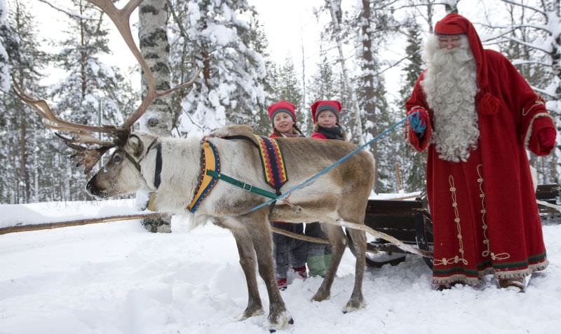 de ce are rudolph, cel mai cunoscut ren, nasul roșu?