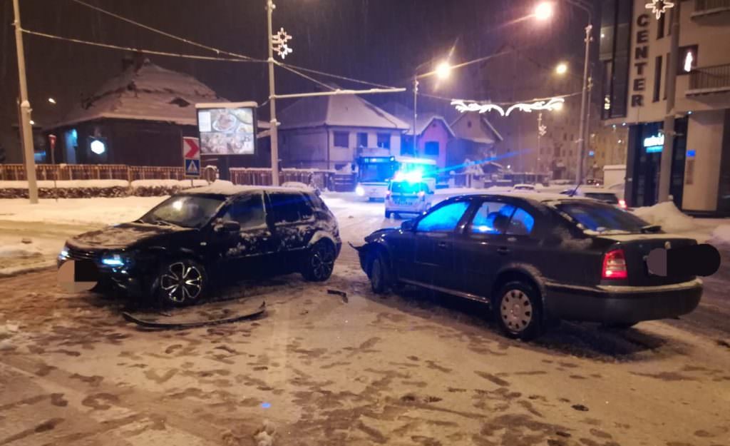 foto tamponare pe șoseaua alba iulia - bebeluș de zece luni dus la spital