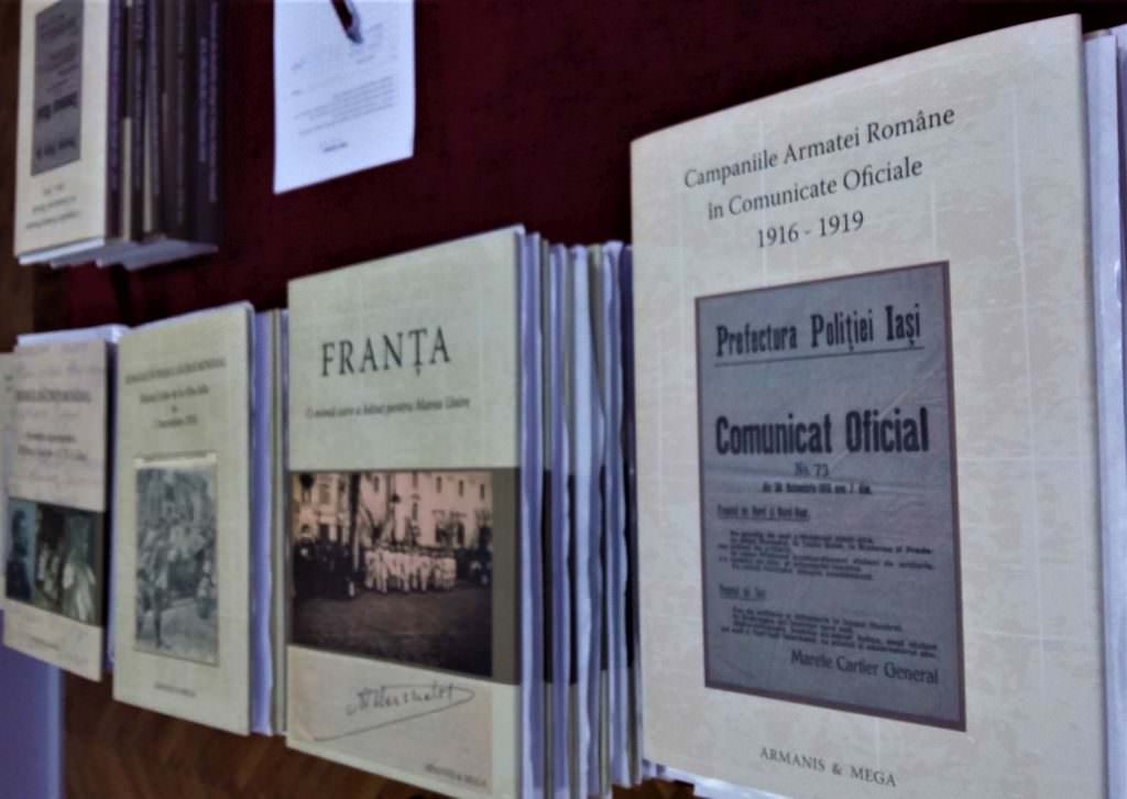 foto centenarul marii uniri, sărbătorit la biblioteca județeană astra sibiu