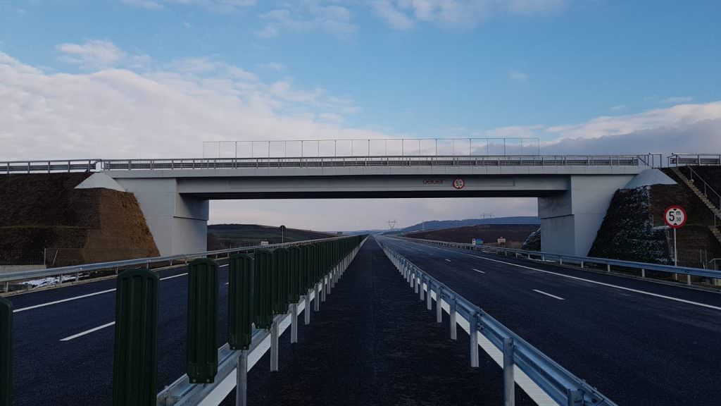 video foto un politician cere să se ia bani de la partide şi să se dea pentru autostrada sibiu - pitești