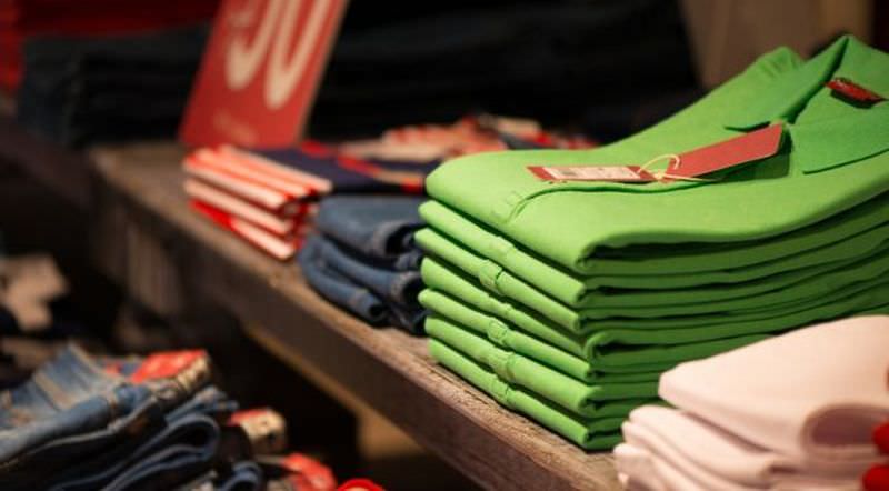 româncă dată în judecată de adidas, lacoste și puma