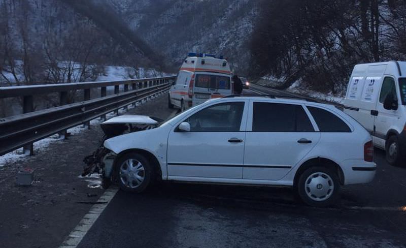 foto accident grav pe valea oltului cu patru victime printre care și doi copii