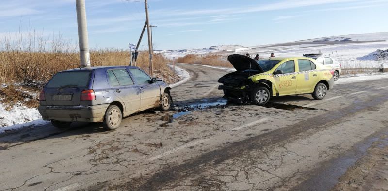 FOTO - Doua fetițe rănite într-un accident între Slimnic și Loamneș