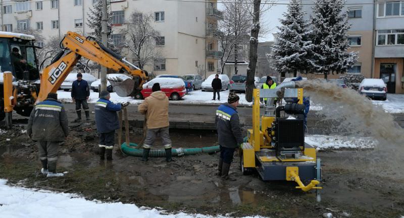 update foto avarie majoră la o conductă de apă scade presiunea la apa robinetelor a mii de sibieni